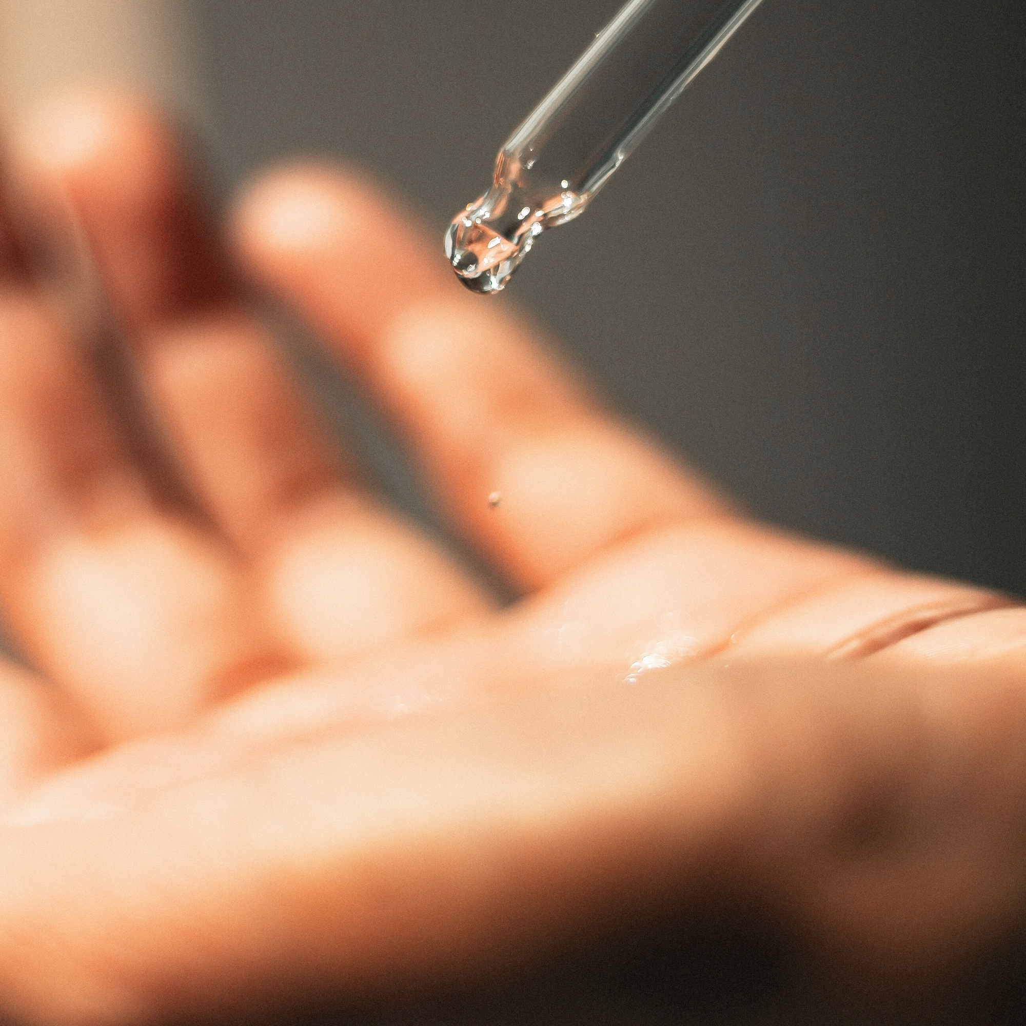 How to create the perfect balance of moisture and glow to the skin.